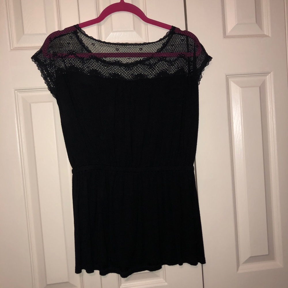 Lace top, elastic at the waist & loose fit bottom